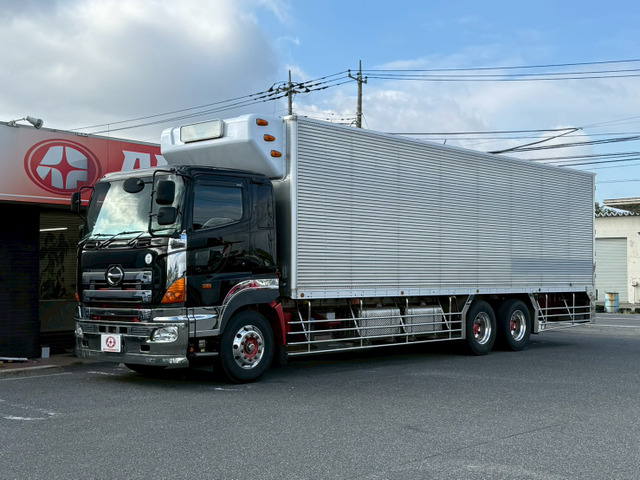 プロフィア冷凍冷蔵車