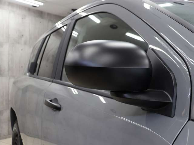 ドアミラーやドアノブもマットブラック塗分け済み。細部にまでこだわったBRERAオリジナルカスタムです!!