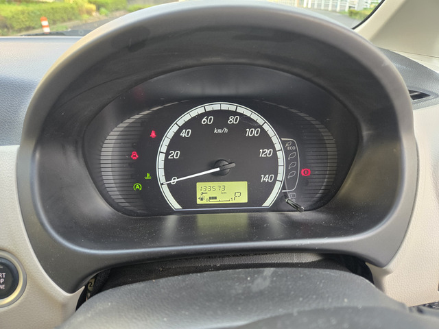 �����s�Ԃł��B(�x�����z13.8���~�E�����Ɍ���)