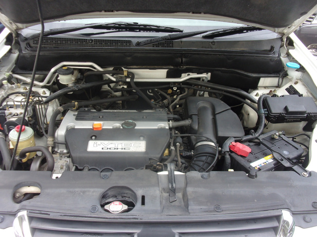 2リッタータイミングチェーン式エンジン。