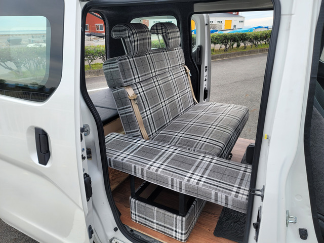 �O��E���E�ɃX���C�h�\�ȃ��A�V�[�g�Ɍ������Ă���܂�!�����V�[�g���t�����܂���