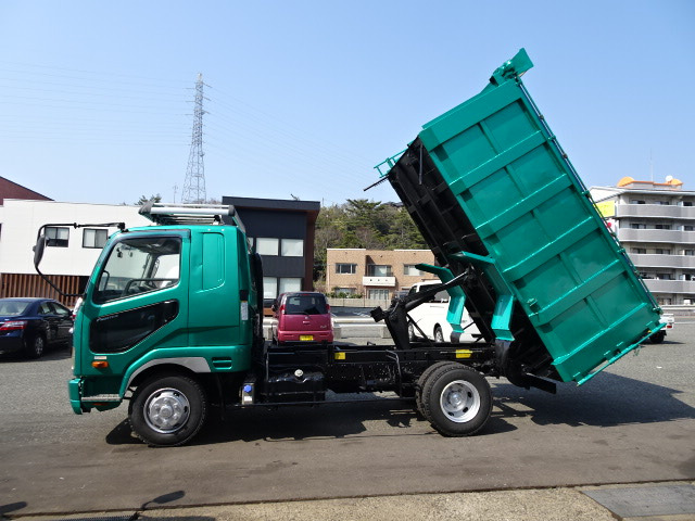 �y�ő�ύځz3000kg �y�ԑ��d�ʁz7965kg �y�S ���z585cm �y�S ���z226cm �y�S ���z268cm