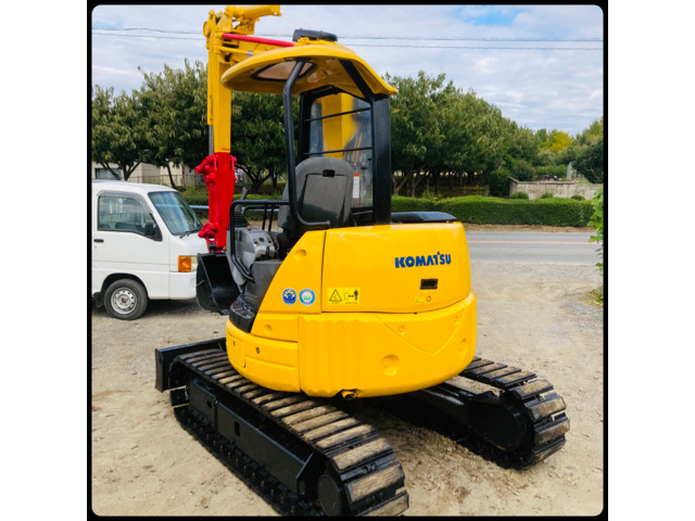 コマツ油圧ショベル