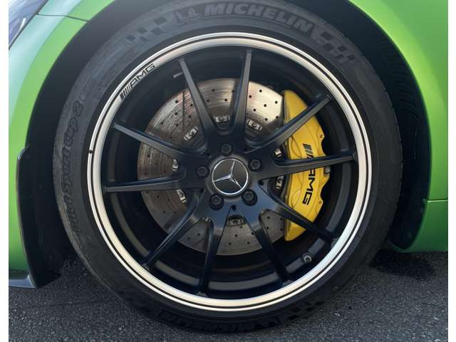 マットブラックAMG 10ツインスポークアルミホイール(6万4000円)