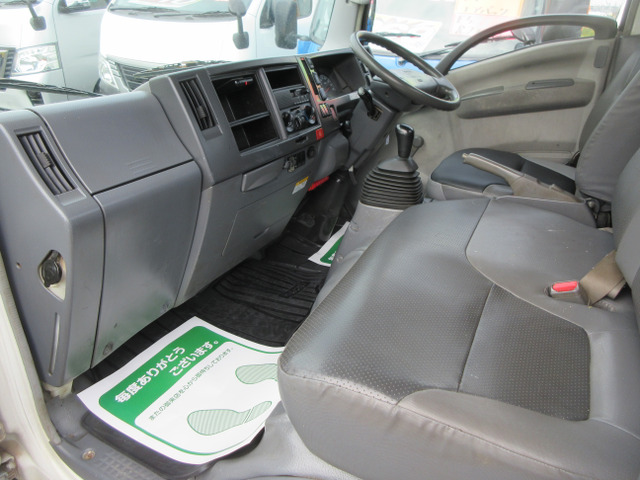 �������E����ȉ��ł���3�l��ԂɂȂ�܂���