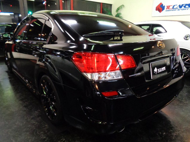 クリスタルブラックシリカカラーフルエアロ&18インチアルミ&HIDLEDライト&FOGライト&コンビレザーシート&パワーシート&バックFOG&スピーカーシステム&サブウーファー