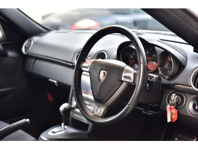 �y���i���Ԃ̂ݍ݌Ɂz���Ђł́A��ɐ��K�f�B�[���[����̃����I�[�i�[�ԁA���ЊǗ����[�U�[����ԁE����ԁA���Ћߗׂ̂��q�l����̒��ڔ���ԁA���ɂđ����]��4.5�_�ȏ�̍��i���ԗ���̔������Ē����Ă���܂��B