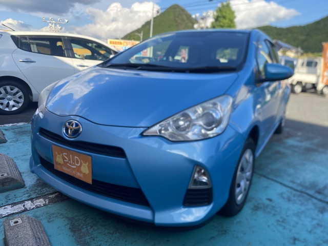 アクア(トヨタ) 1.5 L　ナビTV ETC エアバッグ ABS 中古車画像