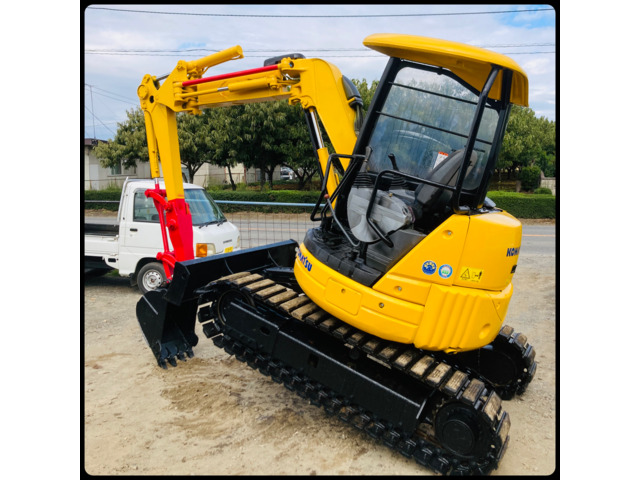 コマツ油圧ショベル