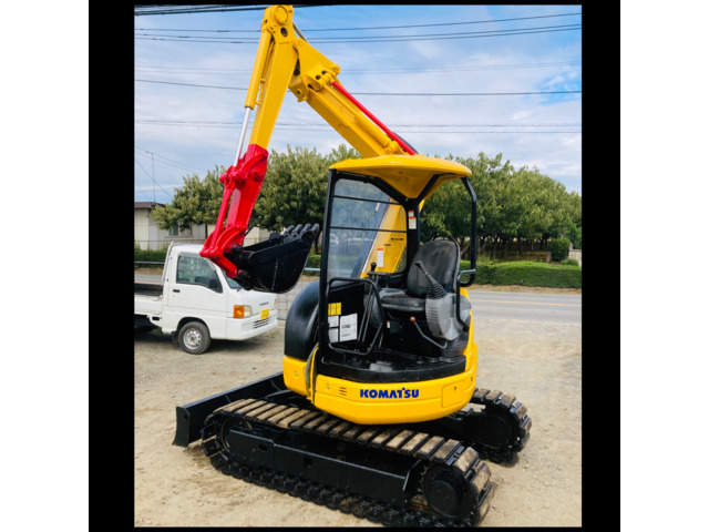 コマツ油圧ショベル