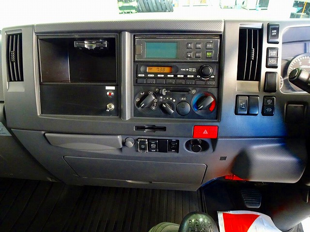 AC PS PW SRS ABS �L�[���X(�s��) ���d�i�~���[ AM/FM���W�I ETC �o�b�N���j�^�[ �^�[�{ �r�C�u���[�L HSA �A�C�h�����O�X�g�b�v �t�H�O�����v ASR �����u����