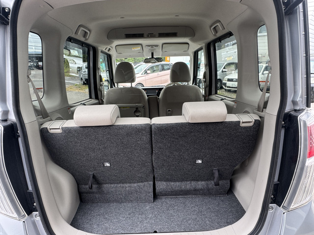 ●トランクルーム:趣味が広がる収容スペース!これだけの広さがあればお買い物やレジャーなどにも最適です!使用感も少なくきれいな状態を維持しております。