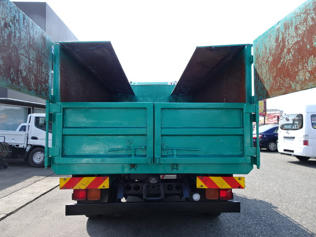 ������₷���悤�ɎB�e���Ă���܂����A�ǂ����Ă��Y��ɉf���Ă��܂��̂ŁA�摜��菬�L�Y���ꑽ���Ƃ��l�@������!