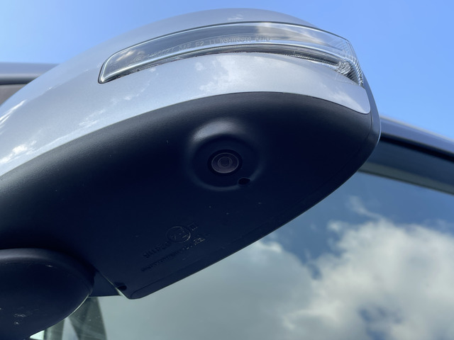 �y�x�����z���i�X�z���Ԃ������������܂��āA���ɗL�������܂��B�݌Ɏԗ��ɂȂ�܂��̂ŁA���񂲓s���̋X�������ɁA���ɗ��ĉ������B���X�\��������ƁA���ē����X���[�Y�ł��B