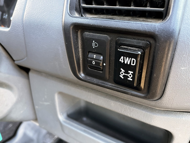 �p�[�g�^�C��4WD