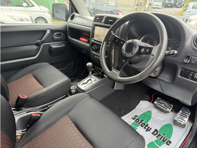 ��1��1�䒚�J�ɐ��|�����Ē����Ă���܂��B�����X�`�[�����A�������f�_���œO����������q�l�ɉ��K�ɂ��߂�������������悤�S�����Ă���܂���