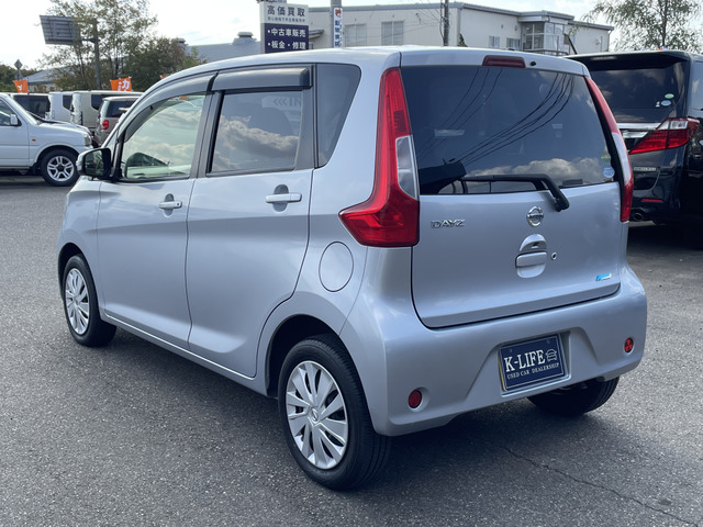 �y�x�����z���i�X�z���Ԃ������������܂��āA���ɗL�������܂��B�݌Ɏԗ��ɂȂ�܂��̂ŁA���񂲓s���̋X�������ɁA���ɗ��ĉ������B���X�\��������ƁA���ē����X���[�Y�ł��B