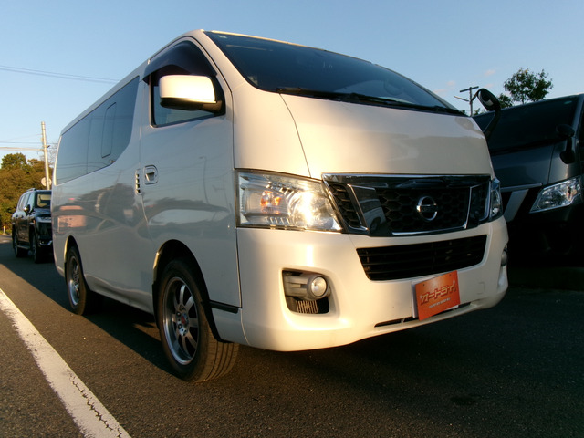 �X�^�b�t���ԓ����Y��ɃN���[�j���O���Ă���܂���