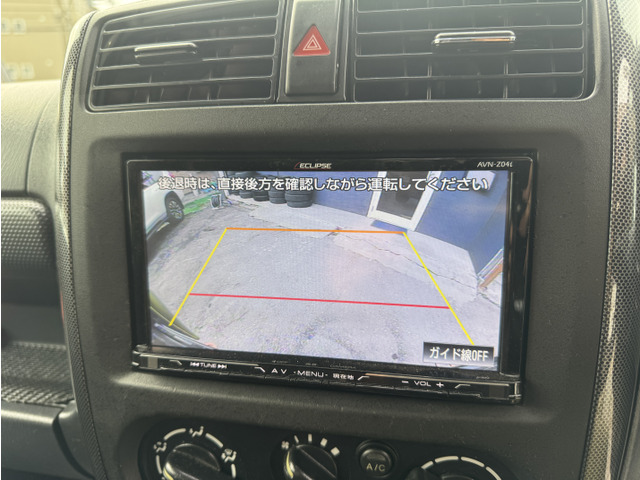 ���y���A�J�����z���Ԃ��ގ��Ɍ���̏󋵂��f���Ŋm�F�ł��ԗ��̈��S�������߂܂��B