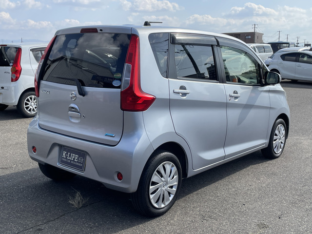 �y�x�����z���i�X�z���Ԃ������������܂��āA���ɗL�������܂��B�݌Ɏԗ��ɂȂ�܂��̂ŁA���񂲓s���̋X�������ɁA���ɗ��ĉ������B���X�\��������ƁA���ē����X���[�Y�ł��B