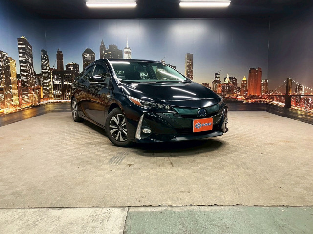 プリウスPHV(トヨタ) 1.8 S ナビパッケージ　1オーナー 後期型 11.6インチナビ 中古車画像