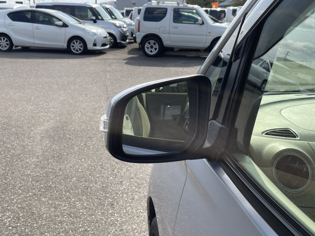 �y�x�����z���i�X�z���Ԃ������������܂��āA���ɗL�������܂��B�݌Ɏԗ��ɂȂ�܂��̂ŁA���񂲓s���̋X�������ɁA���ɗ��ĉ������B���X�\��������ƁA���ē����X���[�Y�ł��B