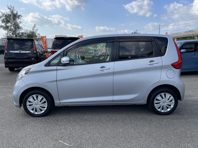 �y�x�����z���i�X�z���Ԃ������������܂��āA���ɗL�������܂��B�݌Ɏԗ��ɂȂ�܂��̂ŁA���񂲓s���̋X�������ɁA���ɗ��ĉ������B���X�\��������ƁA���ē����X���[�Y�ł��B