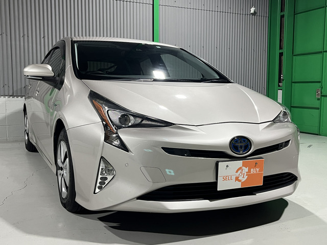 プリウス(トヨタ) 1.8 A 中古車画像