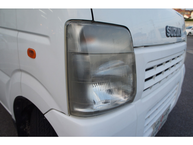 エンジン、ミッションなど金額の大きな箇所も無料修理♪代車もご用意!☆自社保証☆安心3ヶ月間の無料保証付。カーセンサーアフター保証も有り☆1年〜2年更新保証もご用意有ります。輸入車は1年保証〜有償のみです。