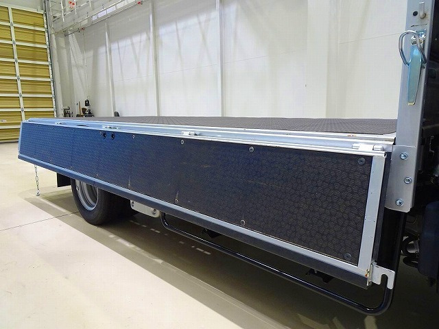 �ב����:356&times;161&times;38 �O���J ���E���邪��Q�[�g �A�I���O���㕔�v���e�N�^�[�t ���A�A�I���`�F�[��2�� �ב�p�y�V�[�g