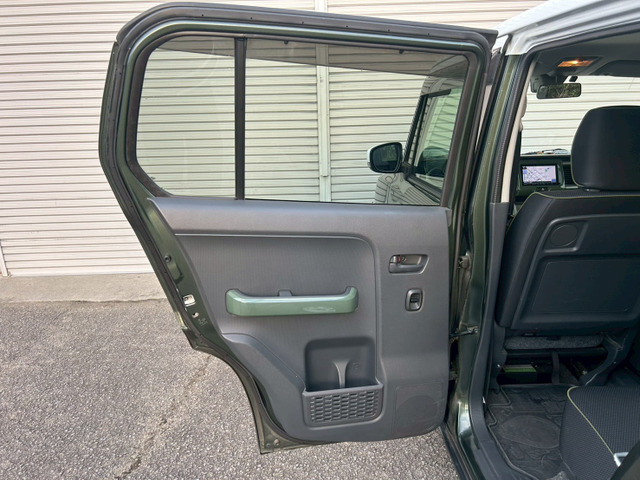 �E�㕔���ȃh�A��