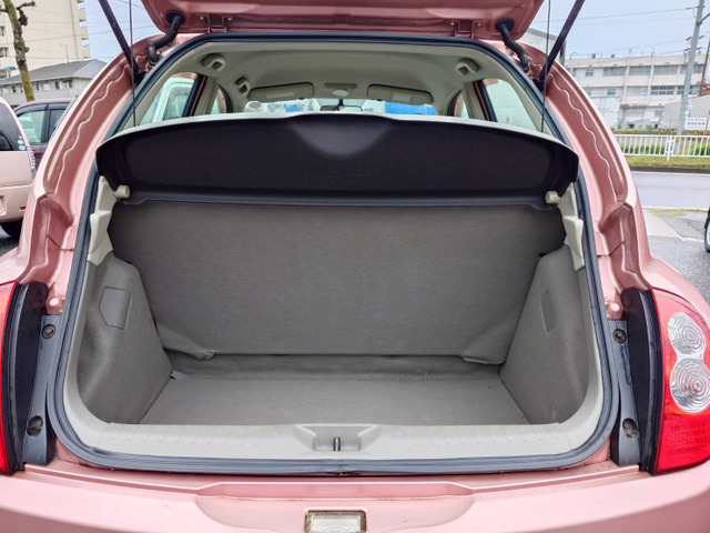 外装仕上げ、磨き、破水仕上げ、内装クリーニング致します。専門の担当者がしっかり仕上げ、納車させて頂きます。