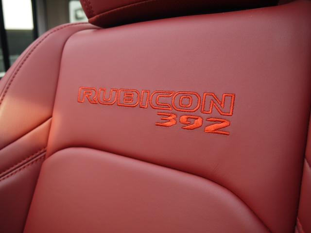 ルビコン392専用レッドナッパレザーシート