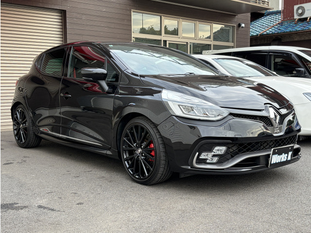 �y�O�� �΂߉E�z