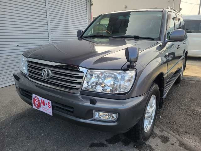 トヨタ ランドクルーザー100 グレー(灰色)の中古車一覧｜中古車検索