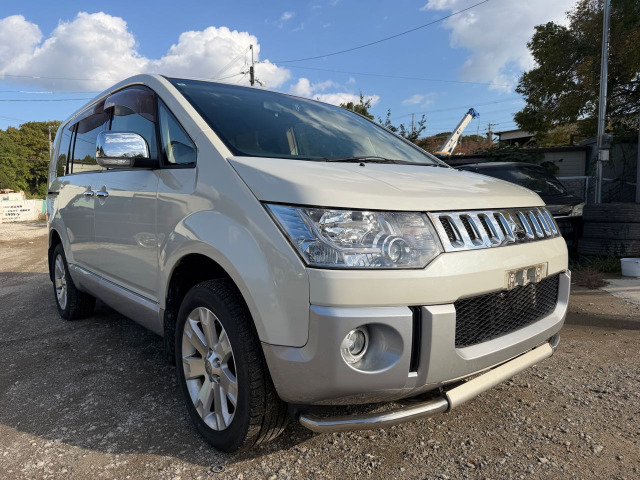 デリカD:52.4 G プレミアム 4WD