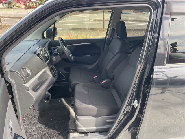 �V�[�g�������̏�Ԃ��ǍD�ŁA�傫�ȉ���͂���܂���B