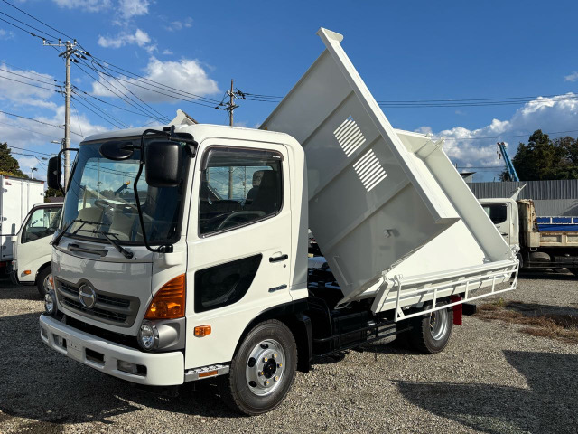 レンジャー三転ダンプ