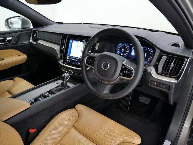 V60T5 インスクリプション