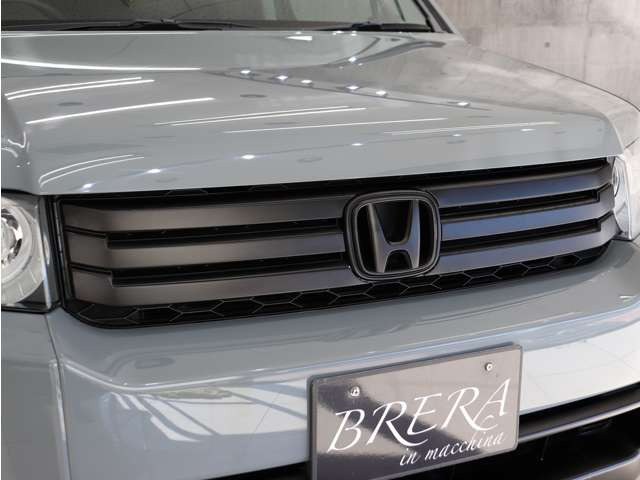 �t�����g�O�������}�b�g�u���b�N�ɓh�蕪���y�C���g���Ă���܂��B