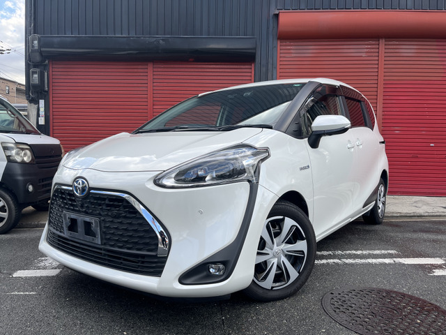 シエンタ(トヨタ) ハイブリッド 1.5 G クエロ　ワンオーナー 全方位カメラ 両側電動ドア 中古車画像