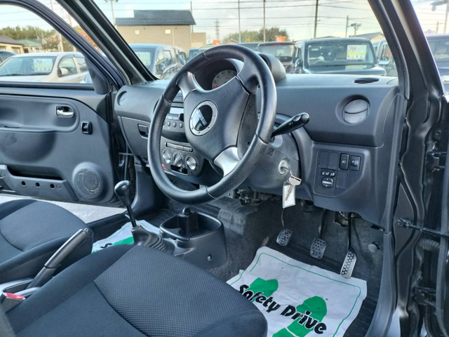 常時店舗在庫300台以上あります。当店は厳選仕入れをしております。輸入車 国産車 注文車 納得のいく、お客様のお探しのいいお車がきっと見つかります。☆直通TEL0569-84-1338