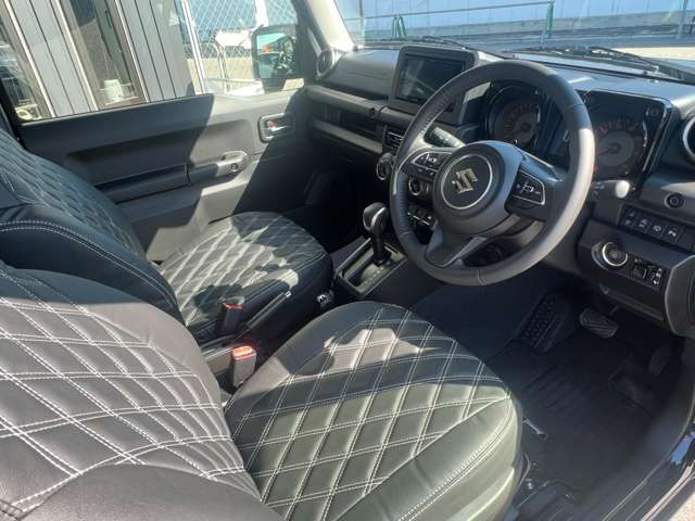 シートカバーがさらにいい雰囲気を演出してます♪