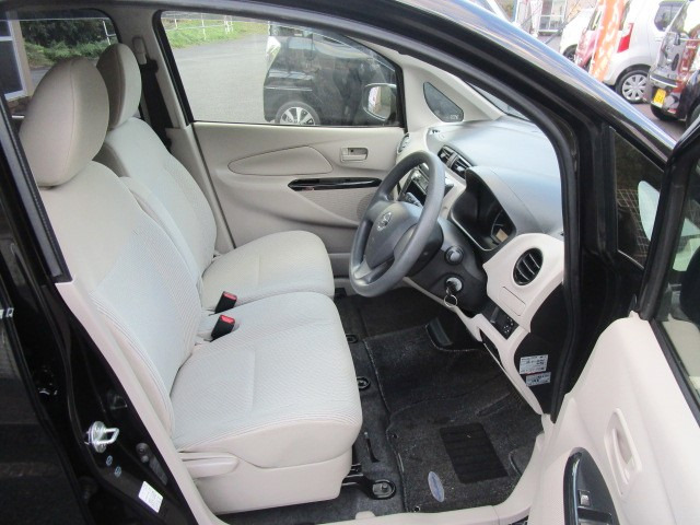 ★フロントシートキレイです。