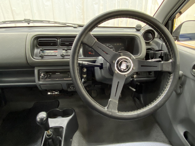 �y�K���X����̕i���z ���Ђ̓W���ԗ��ɂ�AIS�Ӓ菑�ƃI�[�g�I�[�N�V�������̍���\��ςݍ���ł��܂��B�v���C�X�{�[�h�̋��z�͏��o��݂̂��x�������z�B�i�������i���S���͈ꌩ�ɔ@�����B��ڗđR�ł��B