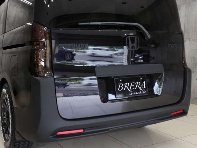 ���A�o���p�[��e��G���u�������}�b�g�u���b�N�ɓh�蕪���y�C���g���{���Ă��܂��B