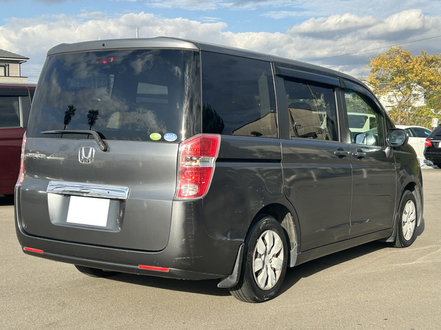 ステップワゴン2.0 L