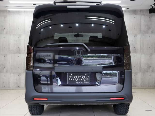 ���A�r���[�����݊��̂��郏�C���h�Ŕ��͂̃t�H�����Ɏd�オ���Ă���܂����