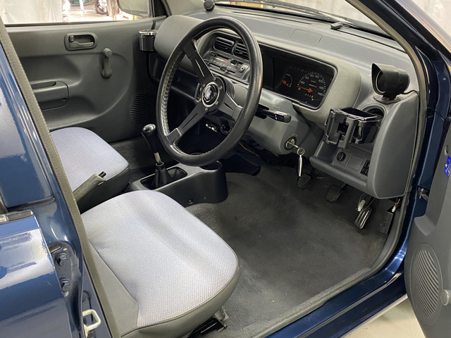 �y�i���Ӓ�ςݎԗ��z���X�̏��i�Ԃ͑S��AIS�Ӓ�ώԂł��B��3�ԋ@�ւɂ������ȍ���ŏC�����⑖�s�����̕s���\���͈�؂������܂���B(���ɂ����Ăłׁ̈A���Ӓ�̏ꍇ���������܂�)