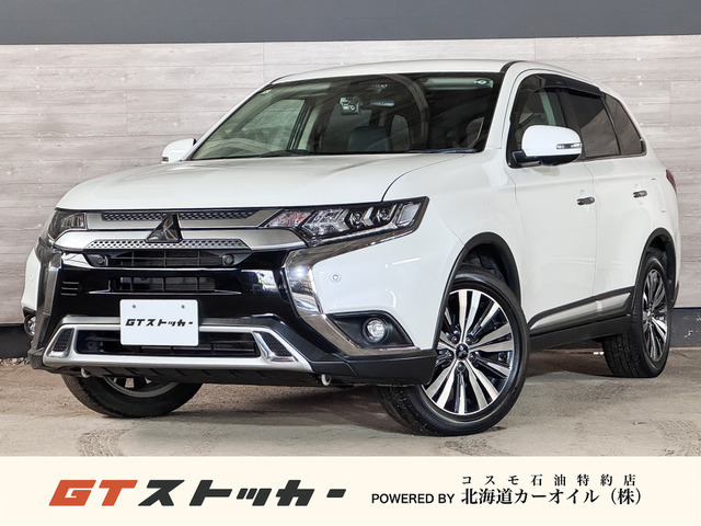 アウトランダー(三菱) 2.4 24G プラスパッケージ 4WD　ワンオーナー 夏冬タイヤ 純正ナビ 中古車画像